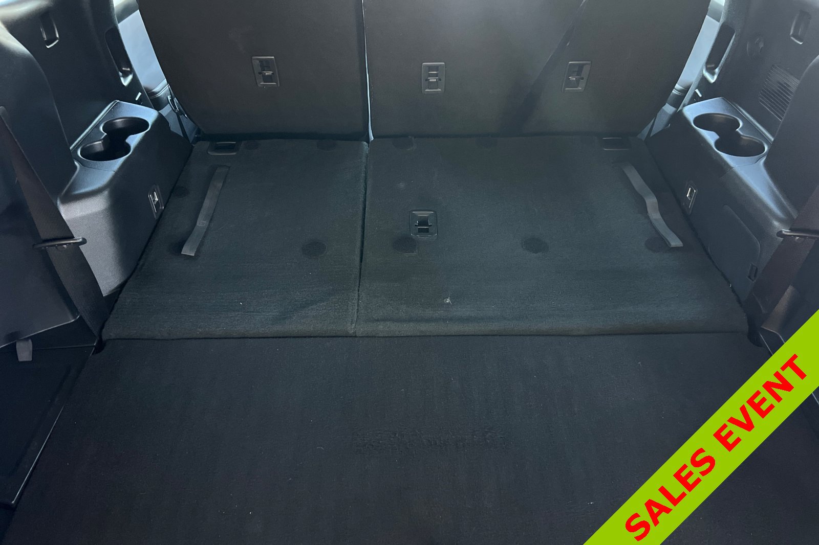 Used 2021 Toyota Highlander LE image 16