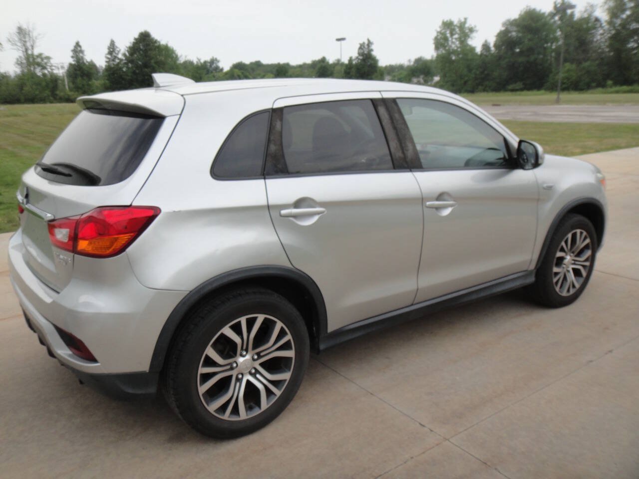 Used 2018 Mitsubishi Outlander Sport ES FWD image 7