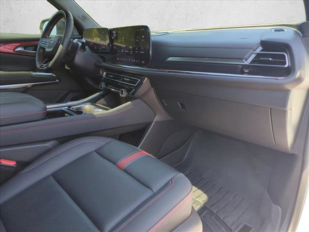 Used 2024 Chevrolet Traverse RS FWD image 27