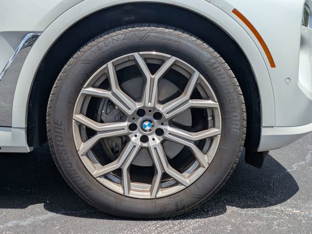 Used 2025 BMW X7 xDrive40i w/ Executive Package image 10