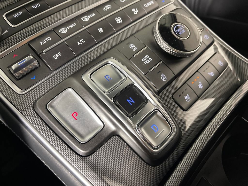 Certified 2023 Hyundai Santa Fe Limited image 25