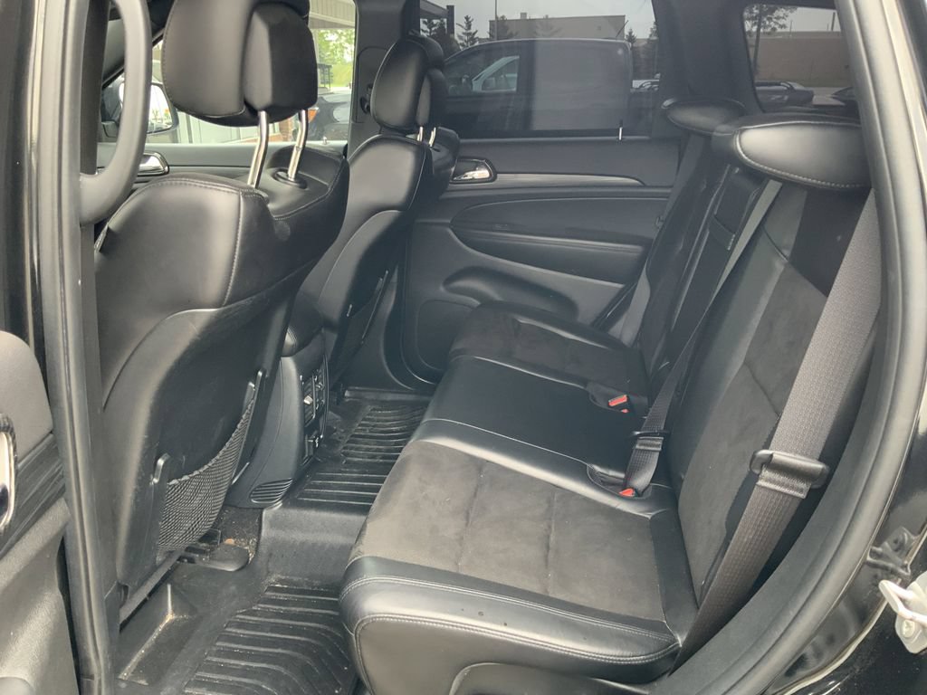 Used 2020 Jeep Grand Cherokee Altitude AWD/4WD image 36