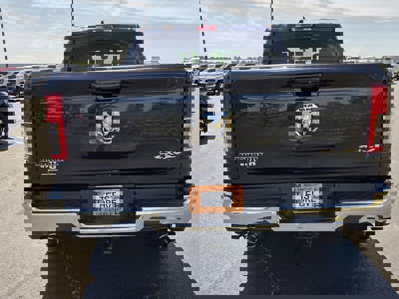 Used 2021 RAM 1500 Big Horn image 9