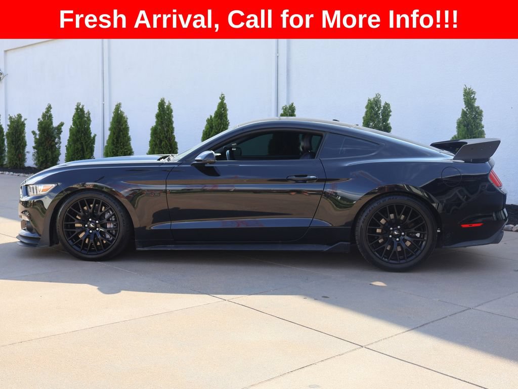Used 2017 Ford Mustang GT Premium w/ GT Performance Package RWD image 5