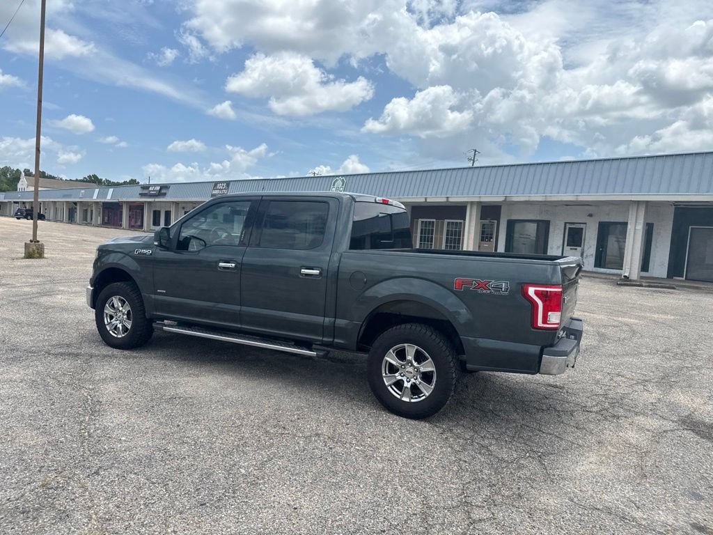 Used 2015 Ford F150 XLT w/ Equipment Group 302A Luxury AWD/4WD image 10
