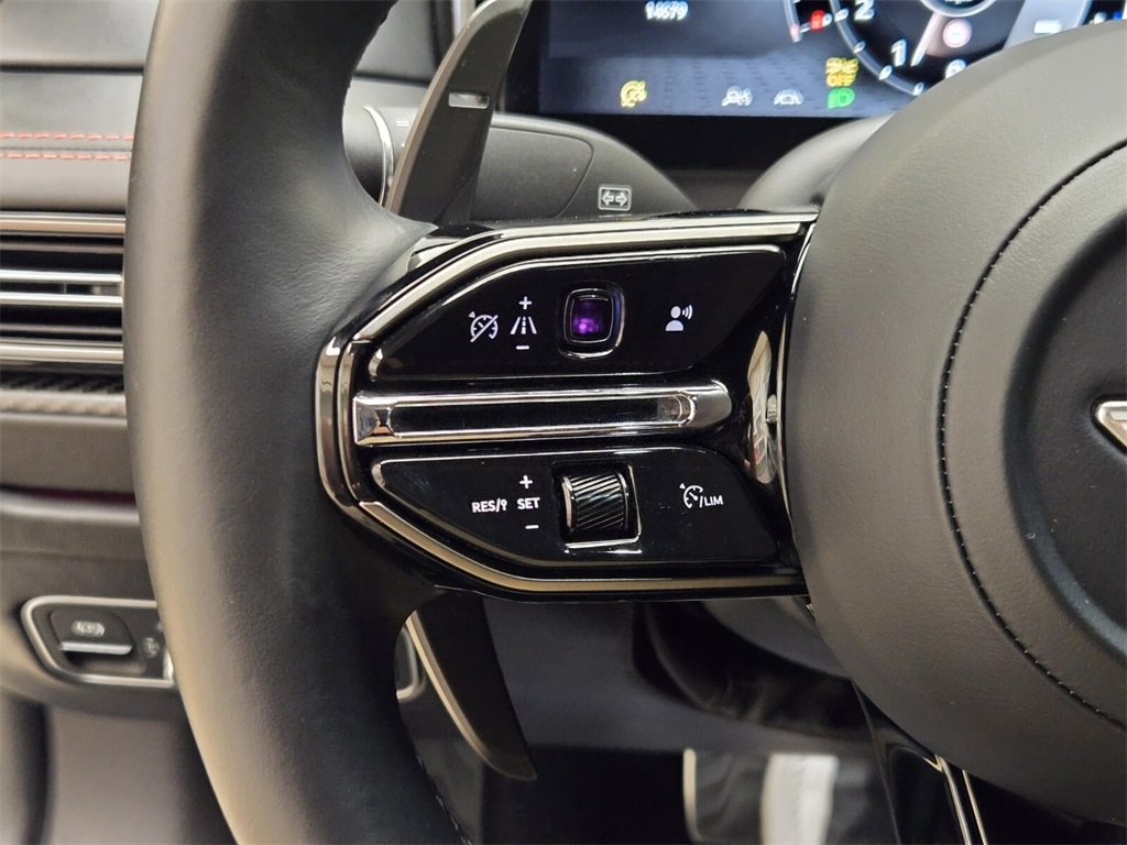 Used 2024 Aston Martin DB12 Coupe image 36