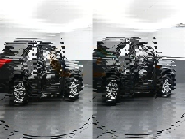 Used 2023 Ford Explorer XLT w/ Equipment Group 202A image 29