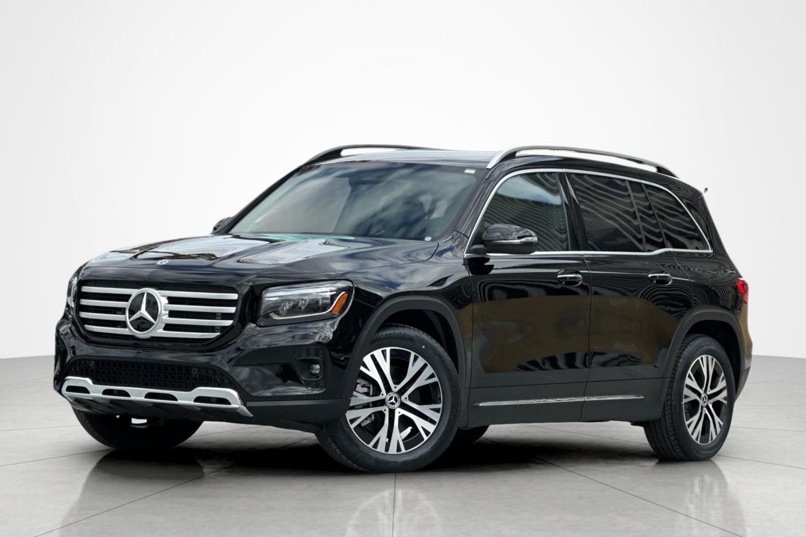 New 2025 Mercedes-Benz GLB 250