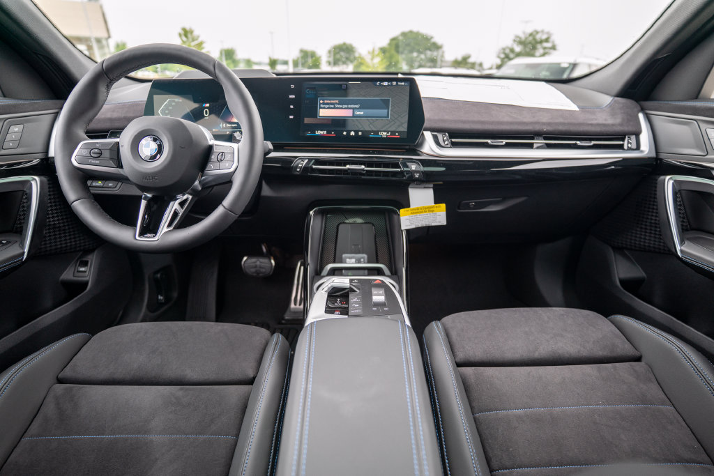 New 2026 BMW X2 xDrive28i w/ Technology Package AWD/4WD image 15