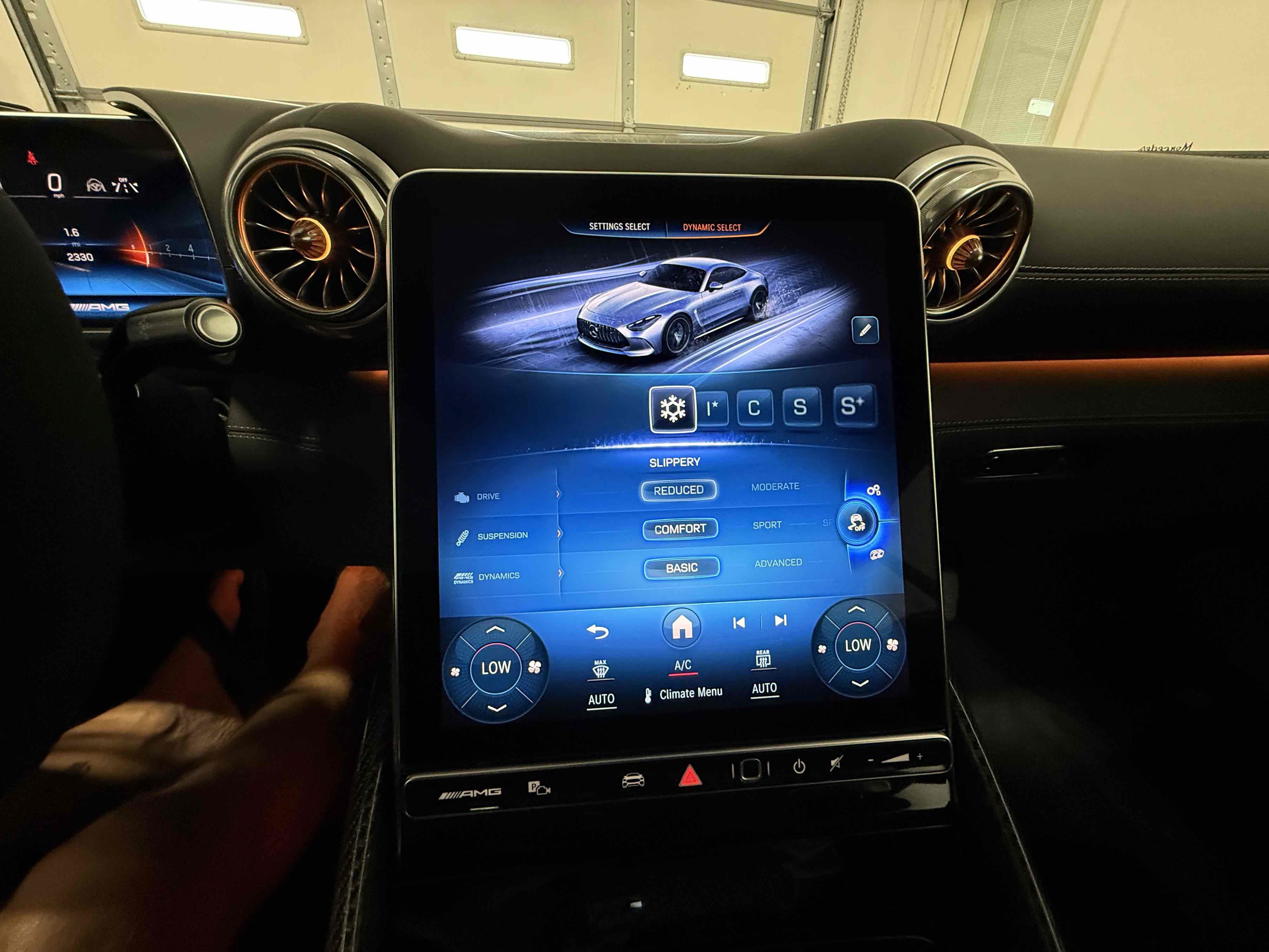 Used 2025 Mercedes-Benz AMG GT 63 image 97