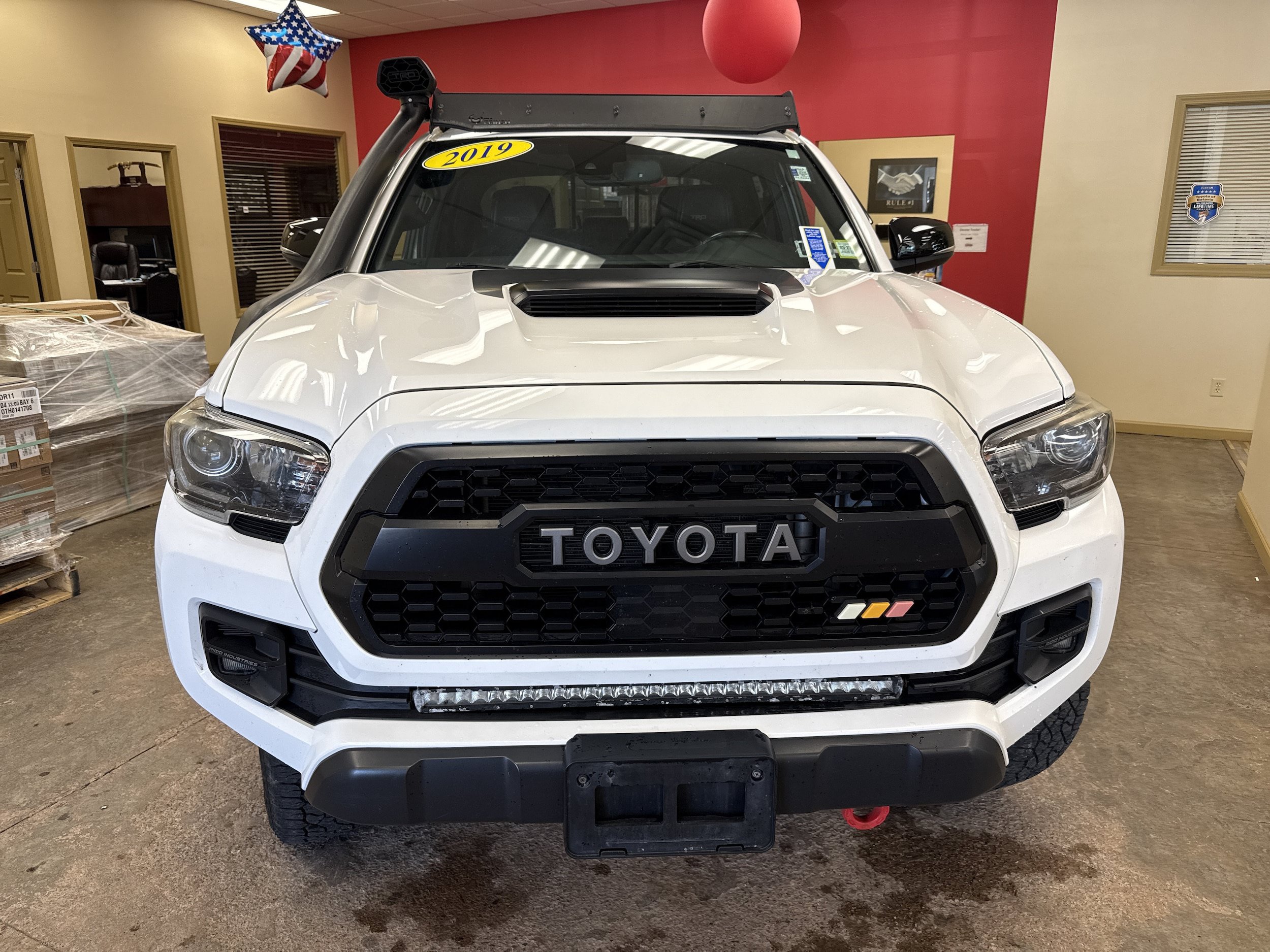 Used 2019 Toyota Tacoma TRD Pro AWD/4WD image 2