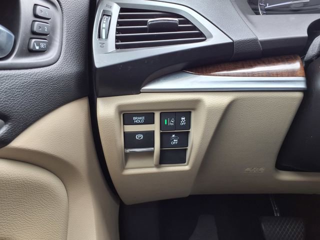 Used 2020 Acura MDX FWD image 30