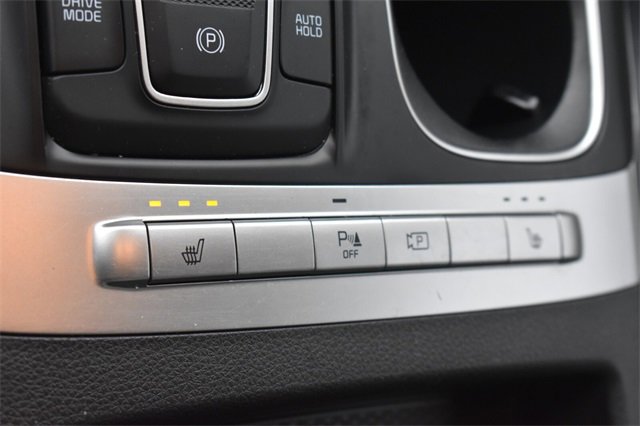 Certified 2024 Kia Carnival LX image 24