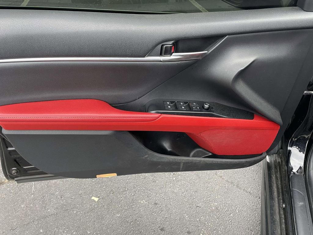 Used 2020 Toyota Camry XSE image 26