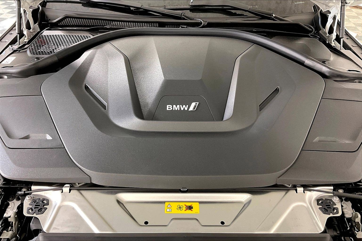 New 2026 BMW i4 xDrive40i AWD/4WD image 15