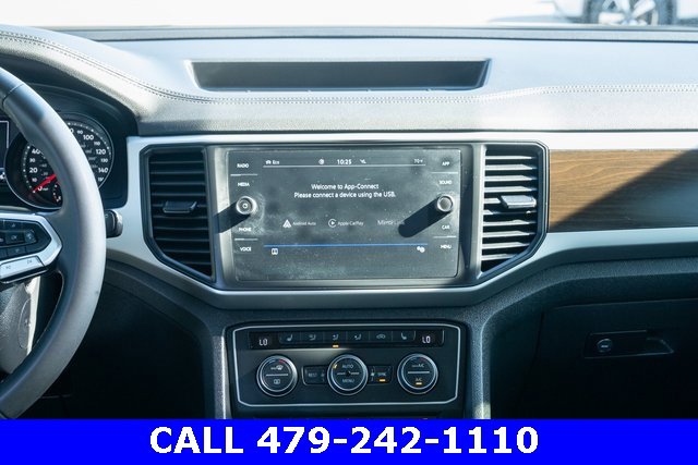 Used 2021 Volkswagen Atlas SE image 32