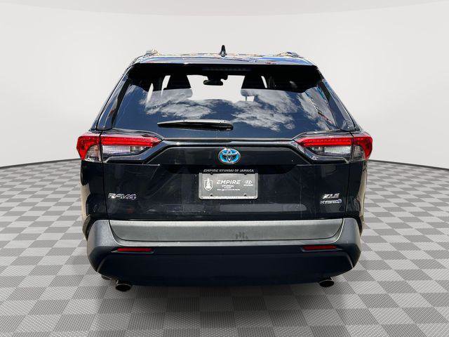 Used 2024 Toyota RAV4 XLE w/ Weather Package image 4