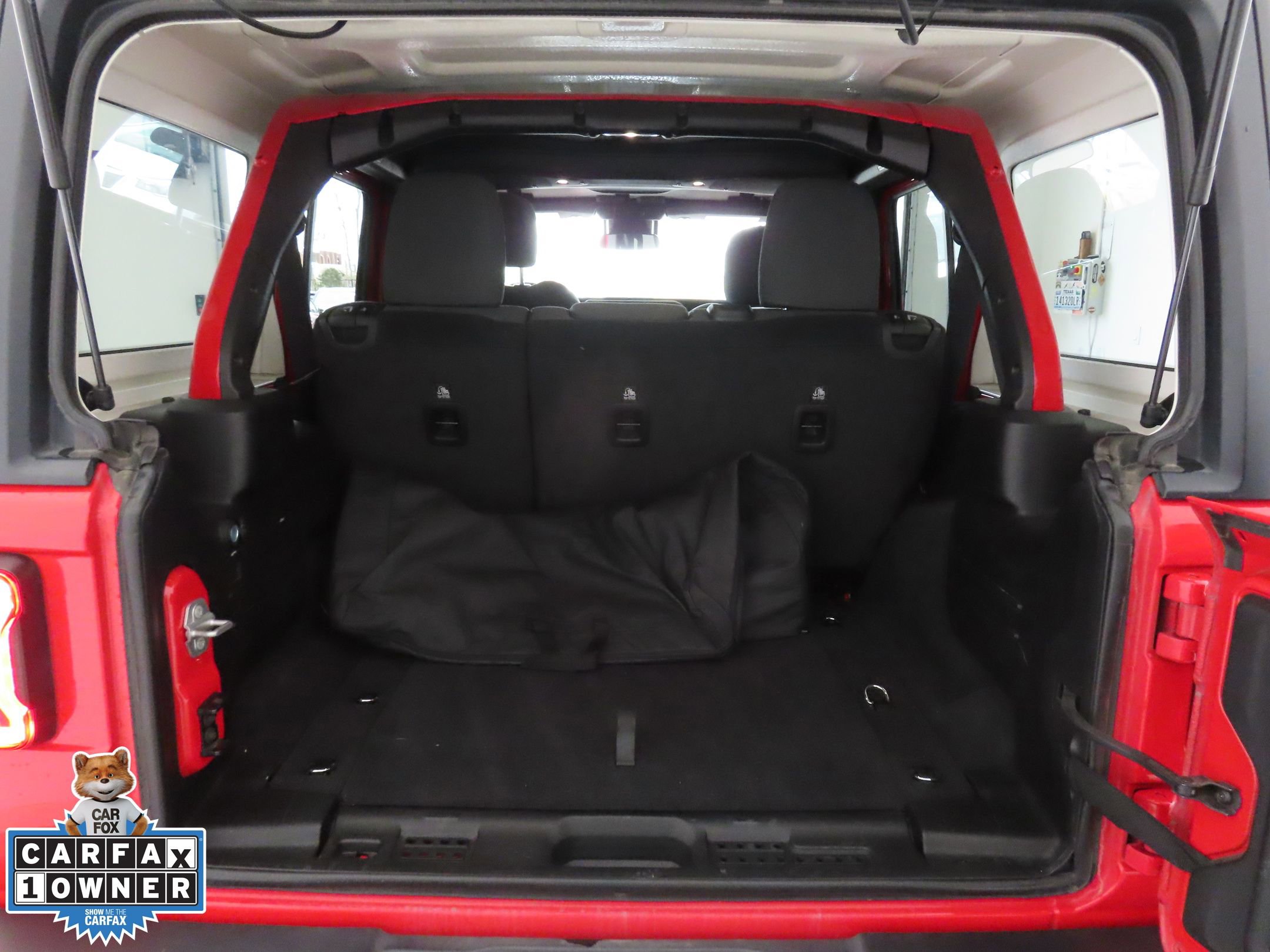 Used 2025 Jeep Wrangler Unlimited Rubicon AWD/4WD image 23