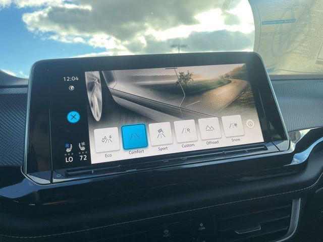 New 2026 Volkswagen Atlas Cross Sport SEL Premium R-Line image 21