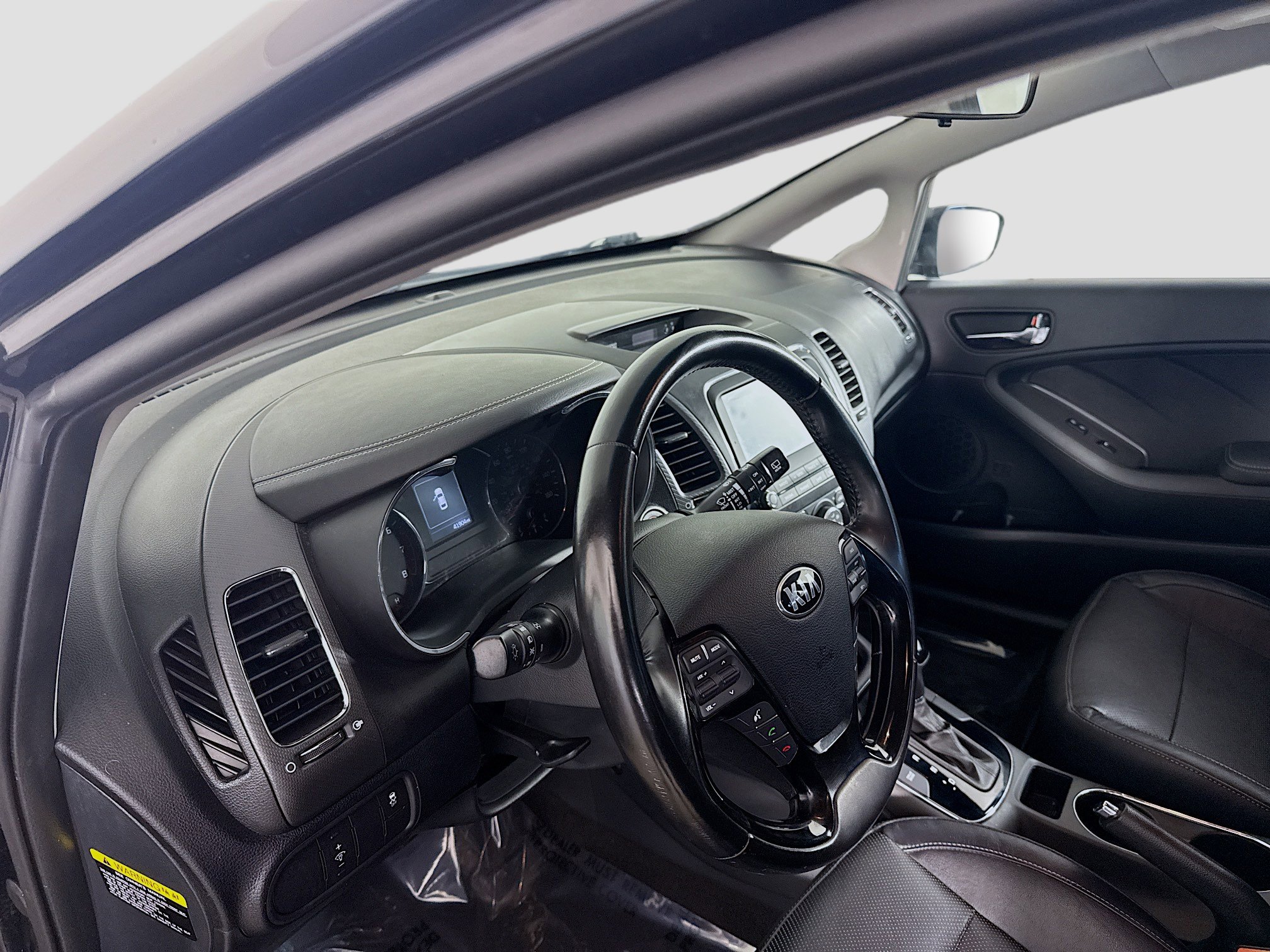 Used 2017 Kia Forte EX image 23