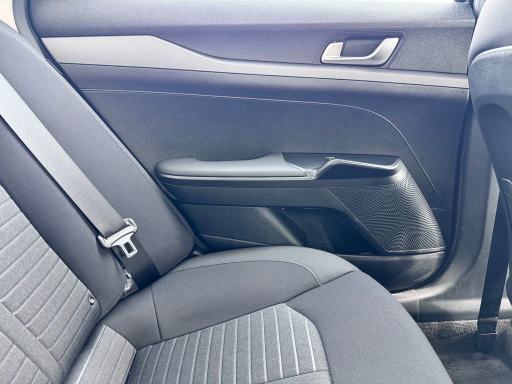 New 2026 Kia K5 LXS image 28