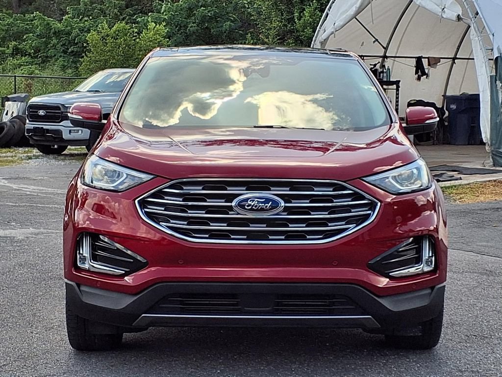Used 2022 Ford Edge Titanium AWD/4WD image 2