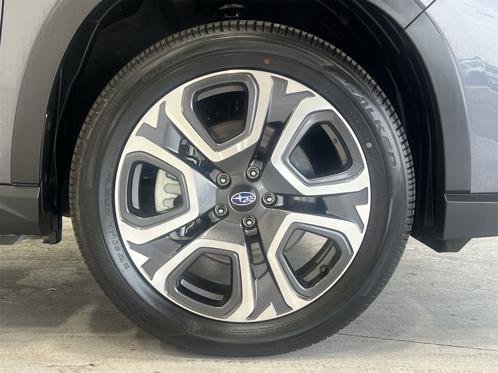 Certified 2024 Subaru Ascent Limited w/ Technology Package image 10