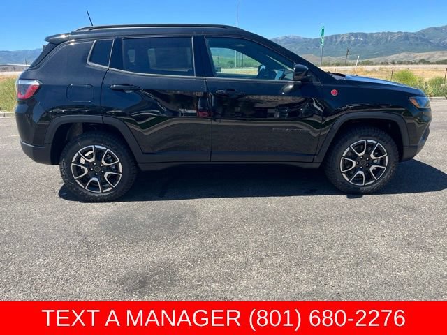 New 2026 Jeep Compass Trailhawk w/ Sun, Sound & Navigation Group AWD/4WD image 2