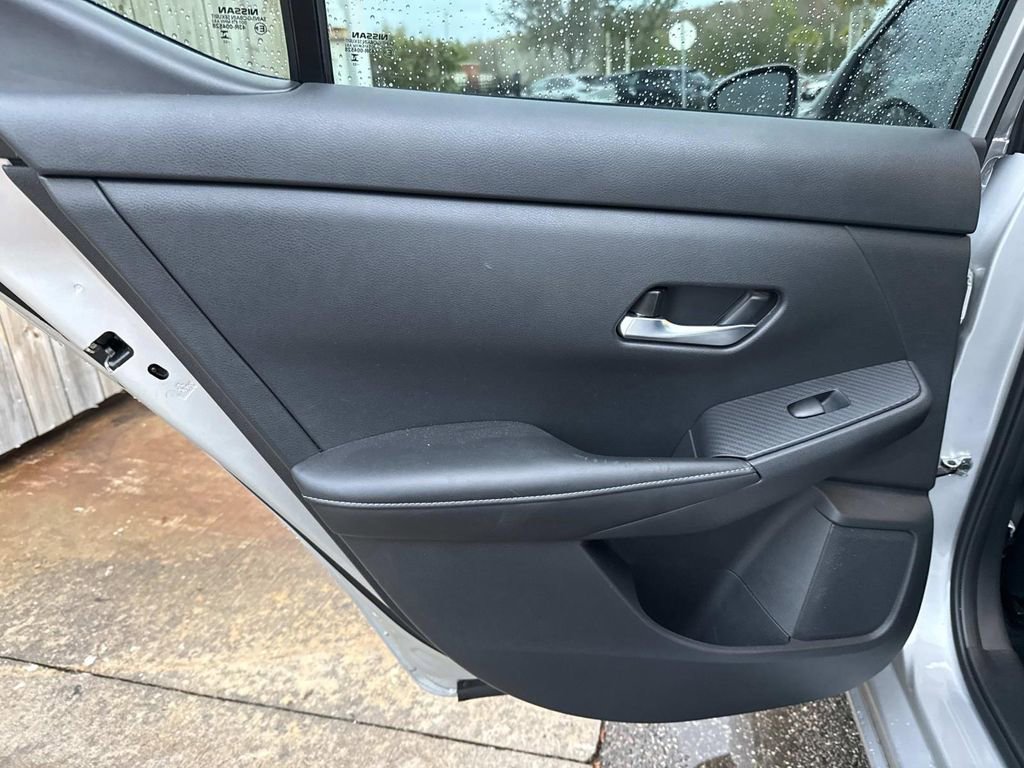 Used 2023 Nissan Sentra S FWD image 13