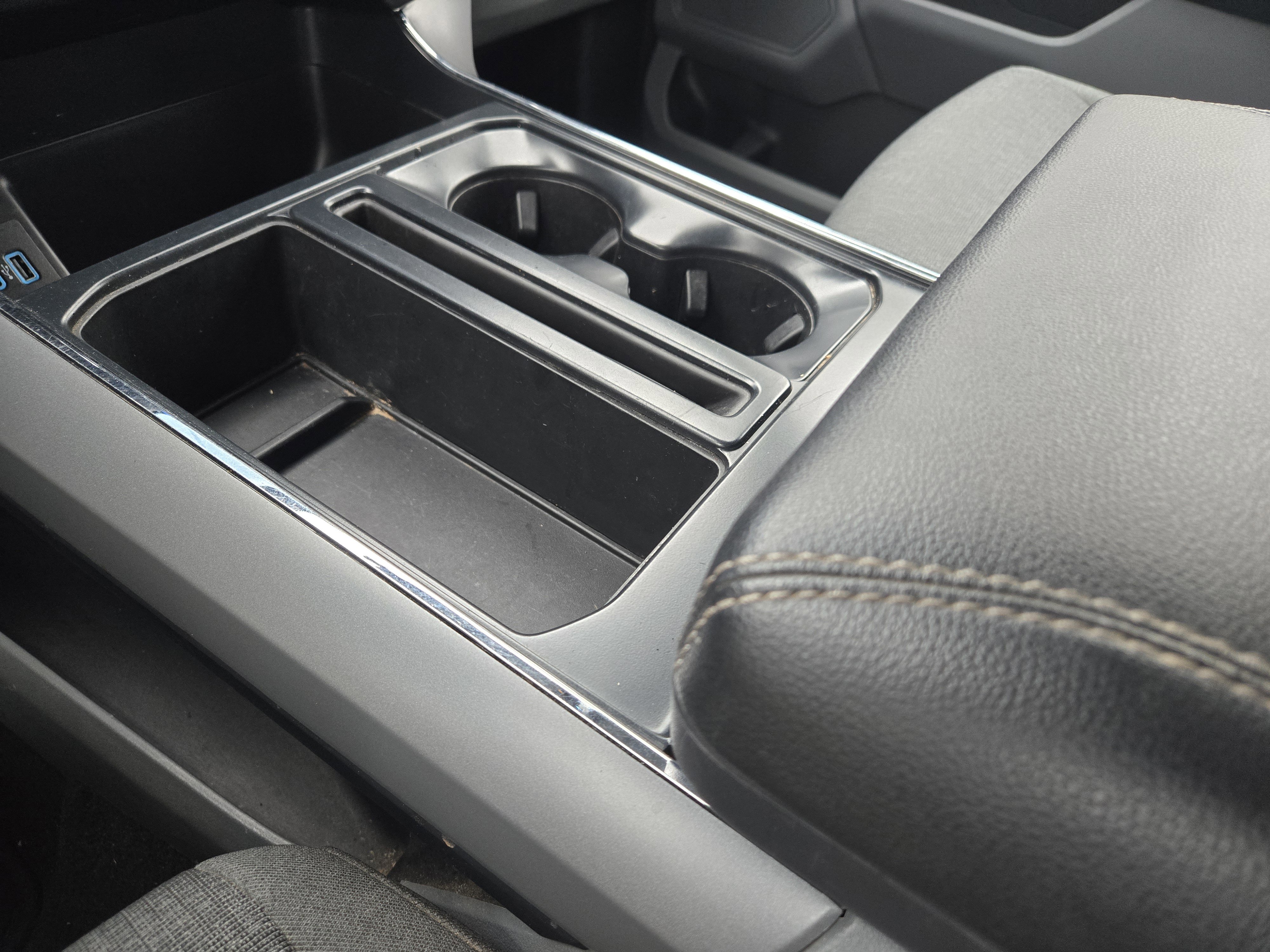 Used 2024 Ford F150 XLT w/ Mobile Office Package image 23