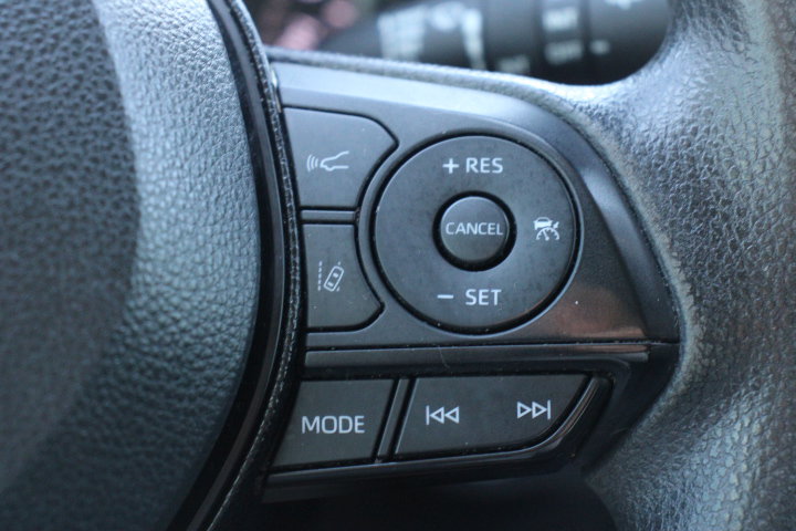 Certified 2022 Toyota RAV4 XLE w/ Convenience Package FWD image 26
