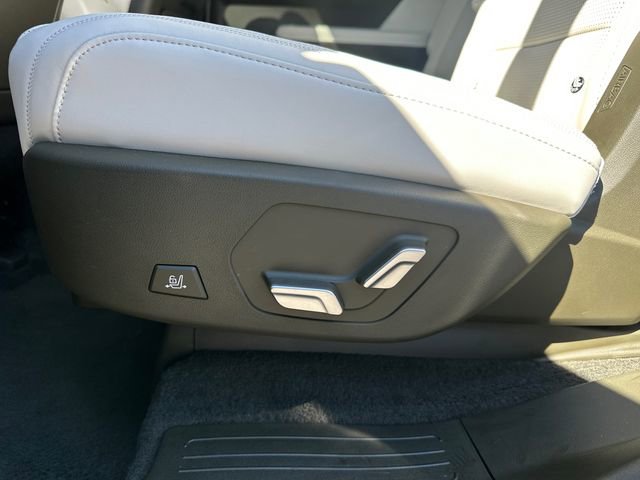 Used 2025 Hyundai Santa Fe Calligraphy image 19