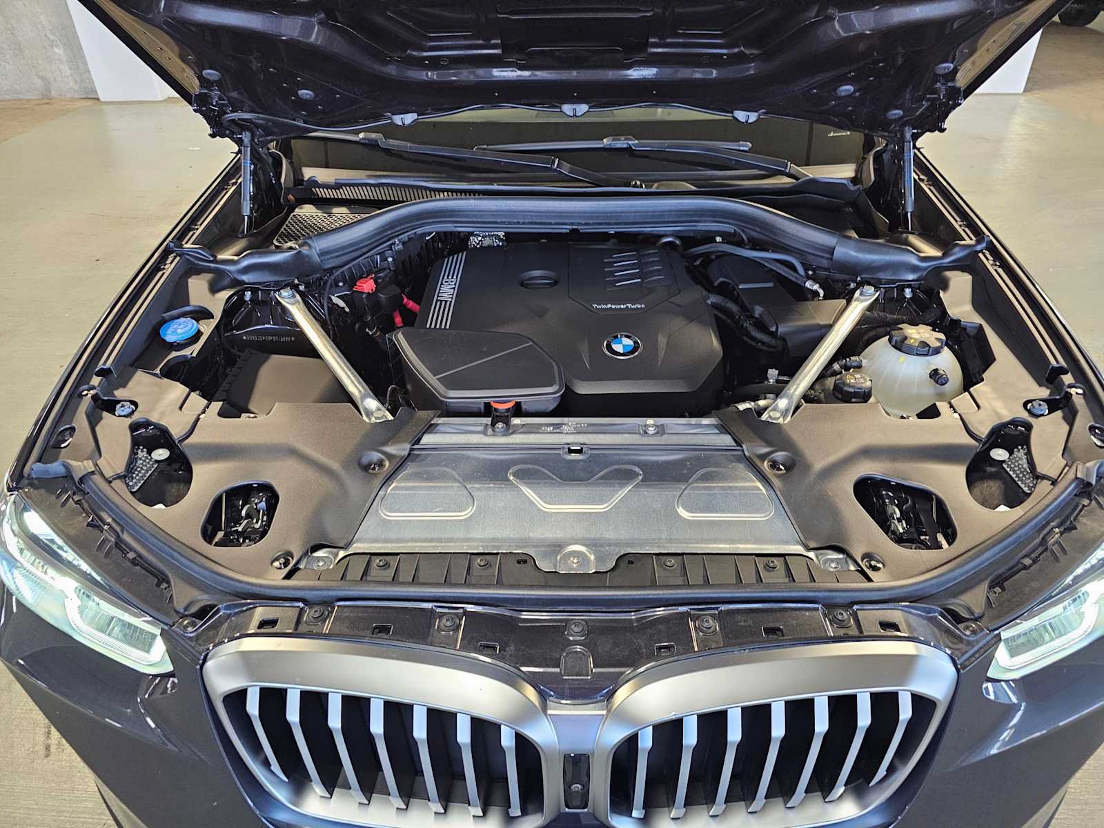 Used 2023 BMW X3 xDrive30i w/ Premium Package AWD/4WD image 9