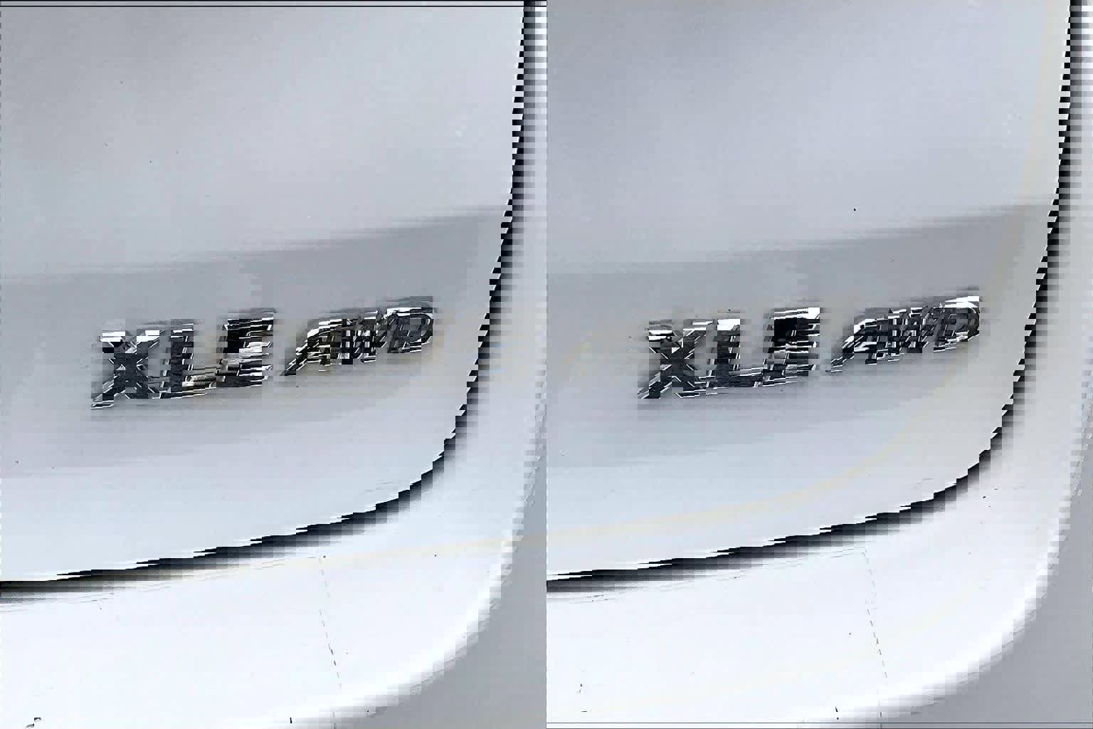 Used 2017 Toyota Highlander XLE AWD/4WD image 10