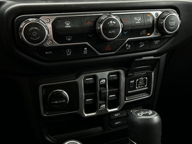Used 2018 Jeep Wrangler Unlimited Sahara AWD/4WD image 19