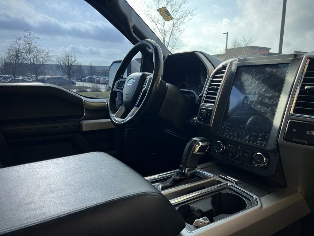 Used 2015 Ford F150 Lariat image 24