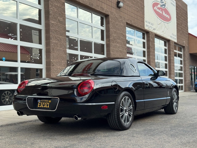 Used 2002 Ford Thunderbird Deluxe RWD image 3
