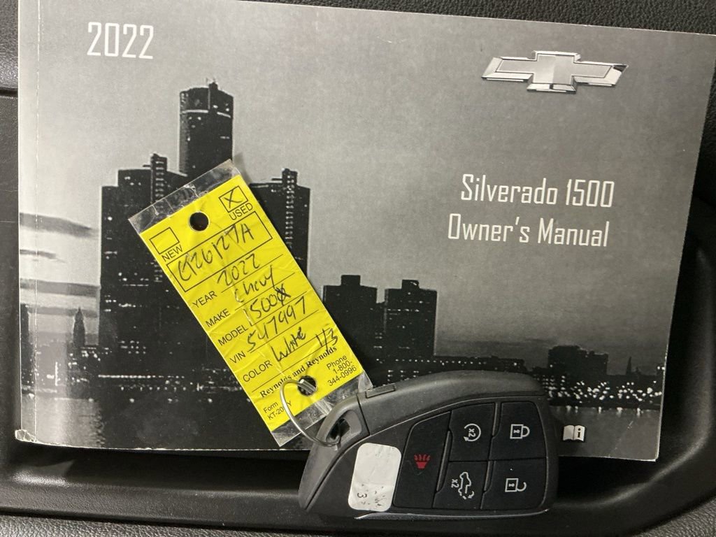 Used 2022 Chevrolet Silverado 1500 LT image 32