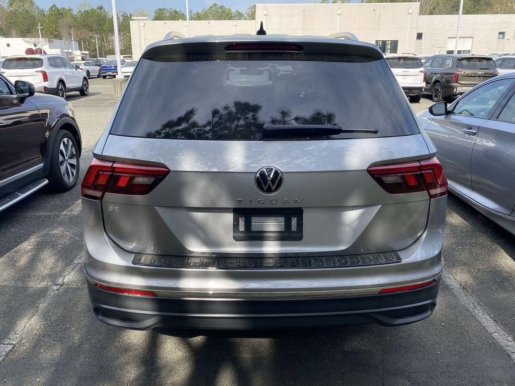 Used 2023 Volkswagen Tiguan SE image 5