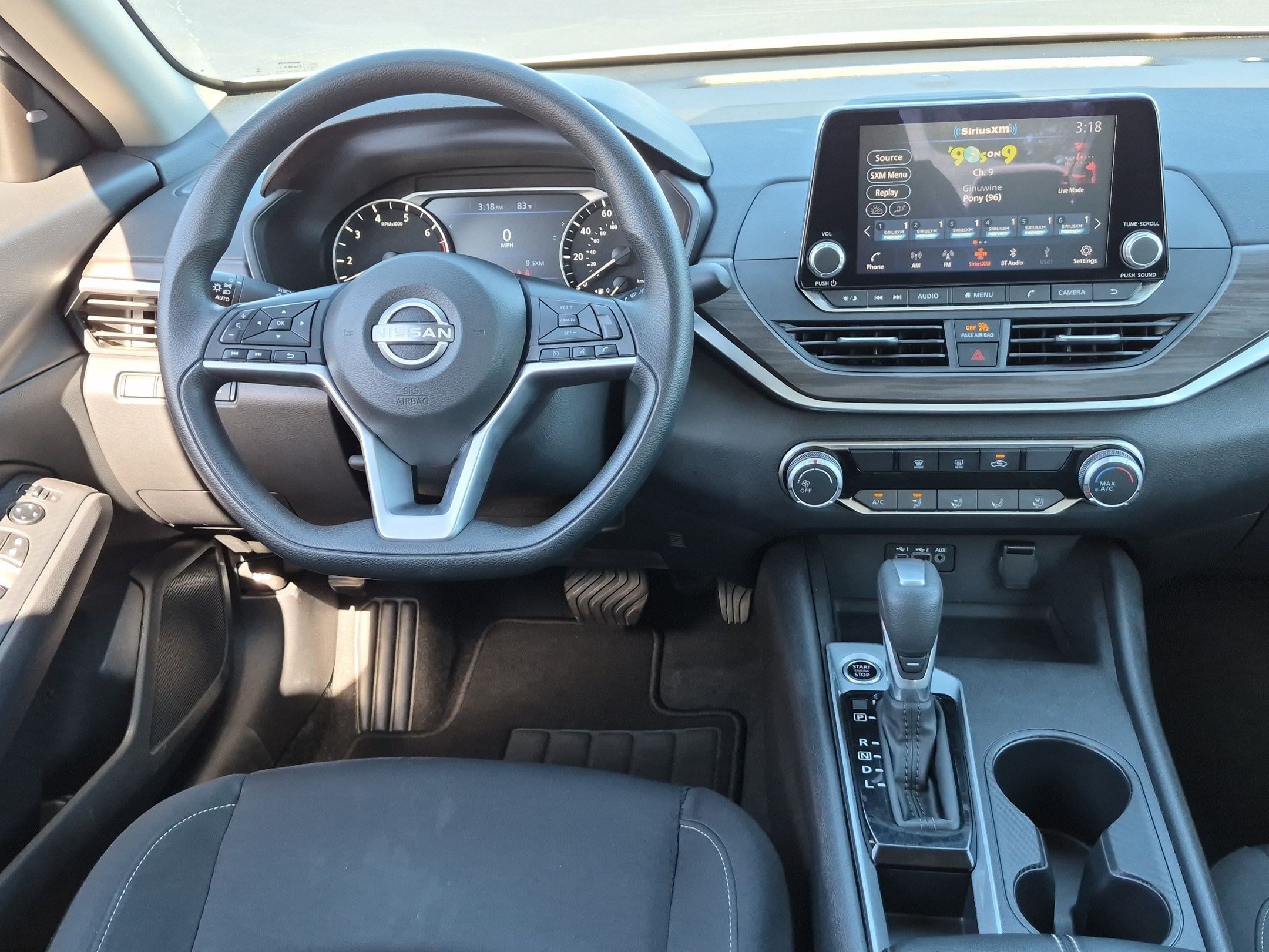 Used 2025 Nissan Altima 2.5 SV FWD image 30