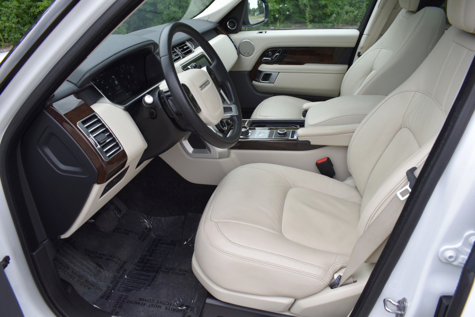 Used 2021 Land Rover Range Rover AWD/4WD image 30