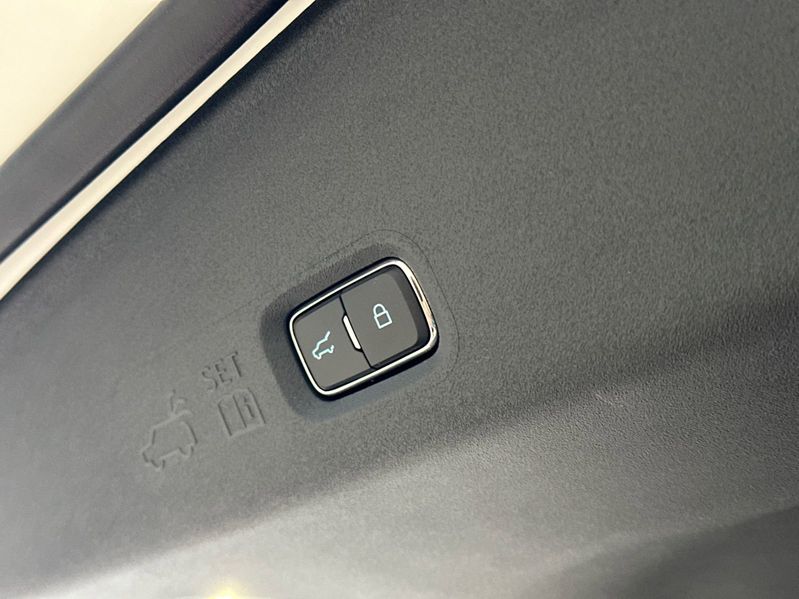 New 2025 Ford Expedition Platinum w/ Stealth Performance Package image 11