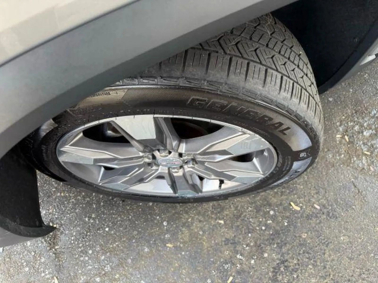 Used 2019 GMC Acadia SLT w/ LPO, Floor Liner Package image 41