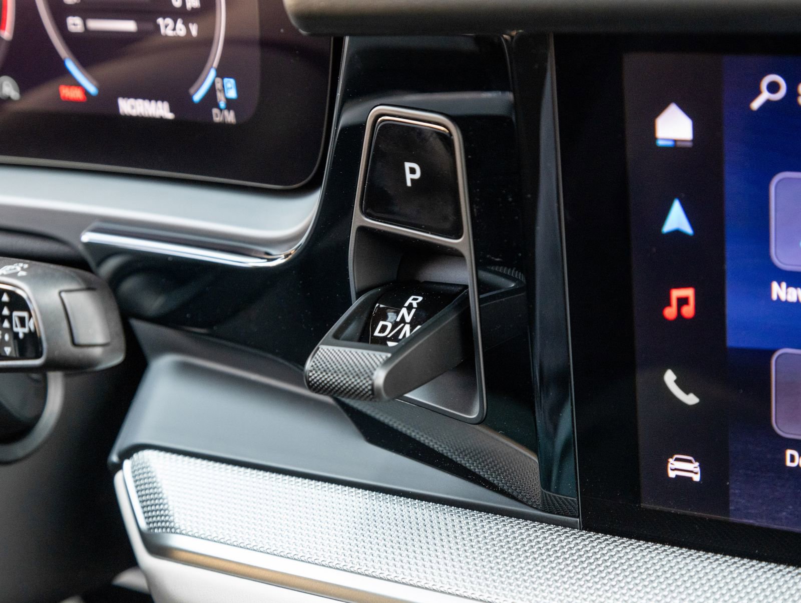 New 2026 Porsche Cayenne S image 18