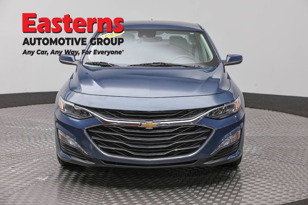 Used 2024 Chevrolet Malibu LT FWD image 2