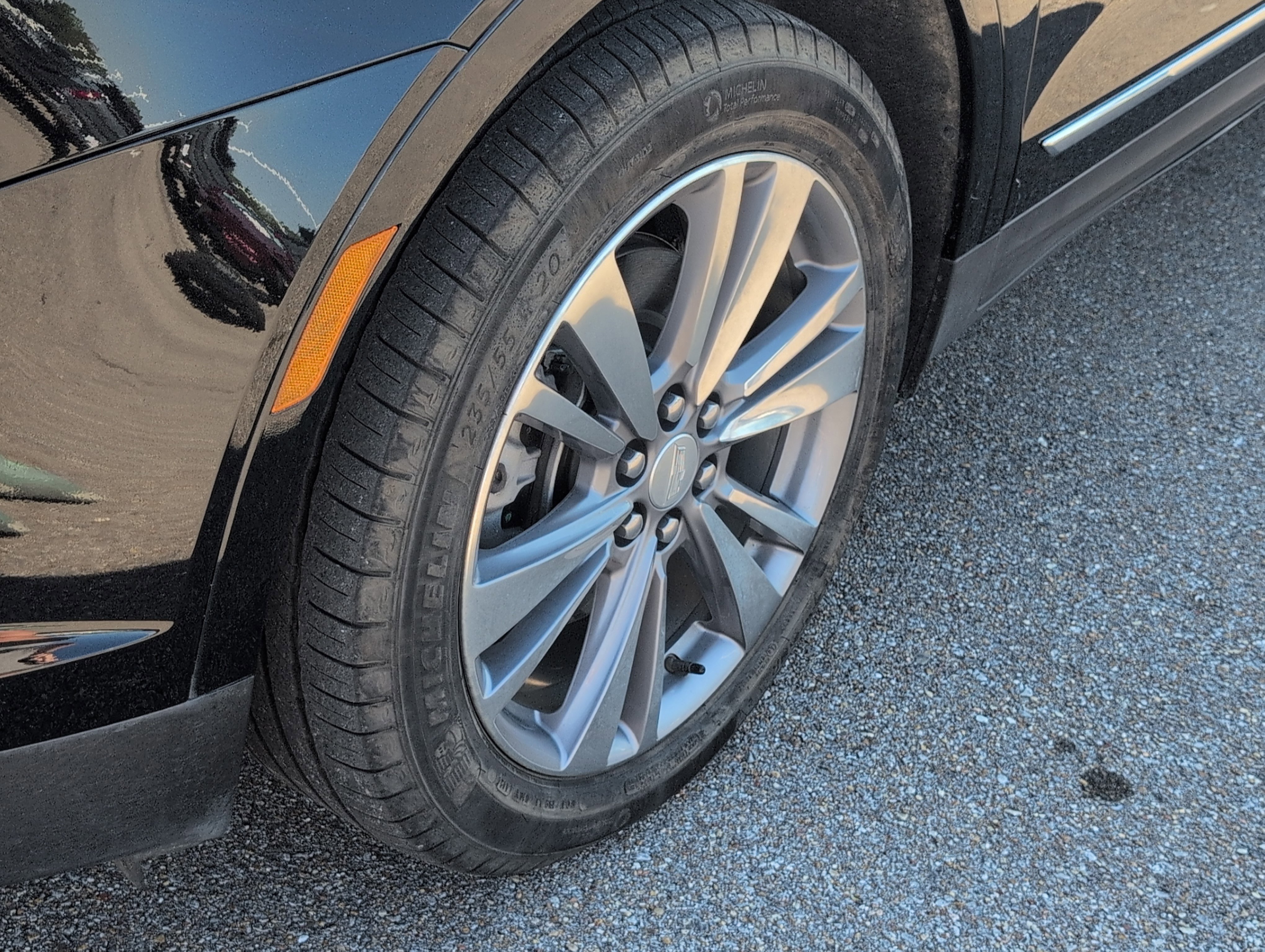 Certified 2025 Cadillac XT5 Premium Luxury image 33