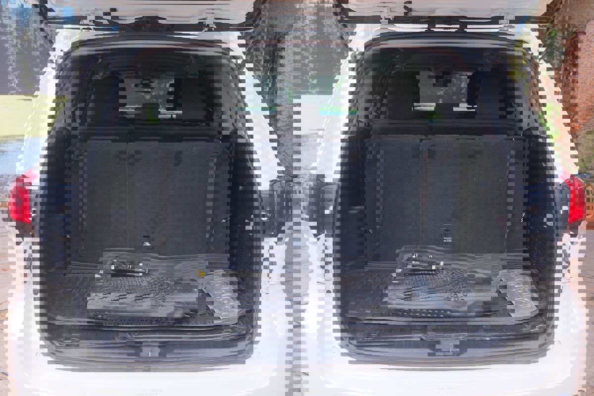 Used 2017 Toyota Highlander LE image 37