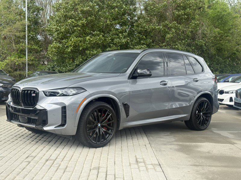 Used 2026 BMW X5 M60i image 2