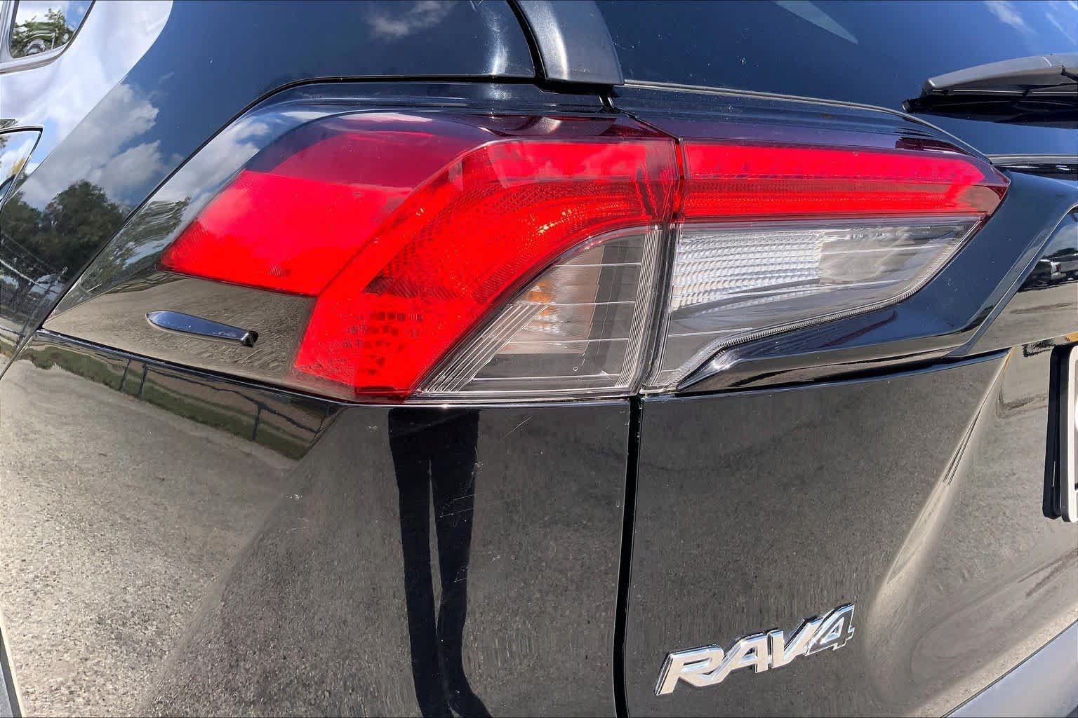 Used 2024 Toyota RAV4 XLE FWD image 27