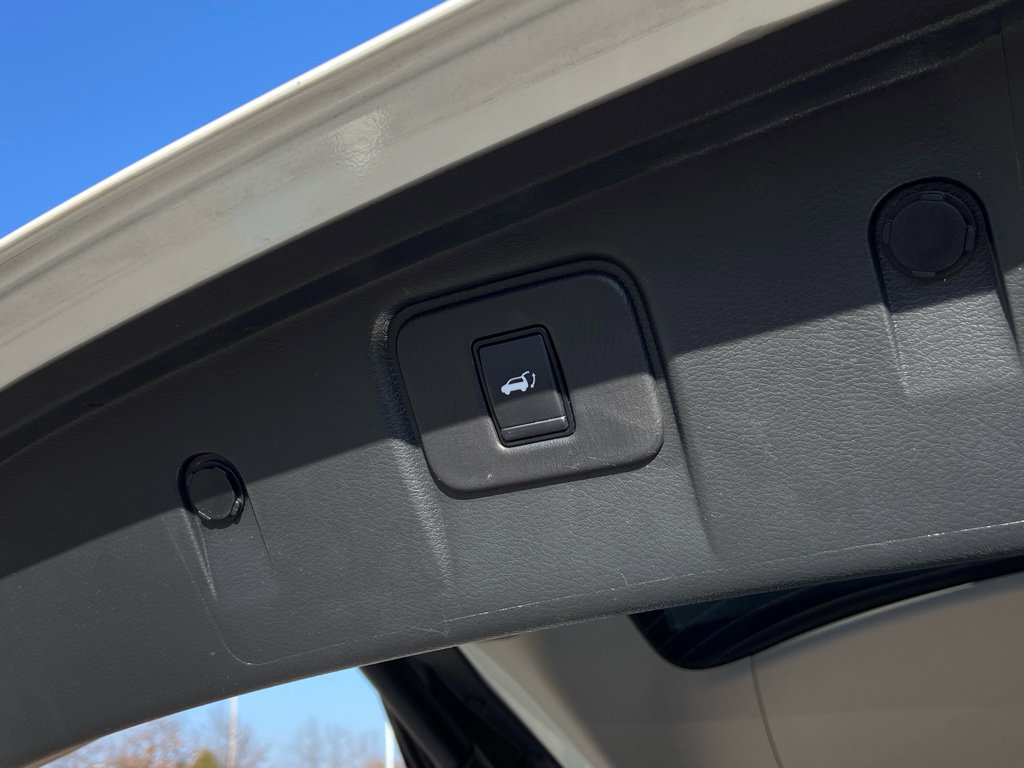 Used 2023 Nissan Murano Platinum w/ Cargo Package image 20